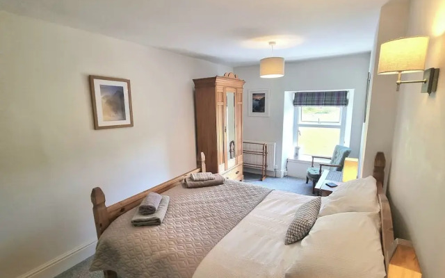 Moelwyn View Cottage