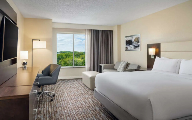 DoubleTree by Hilton Greensboro