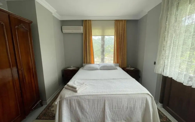 Garden House Villa