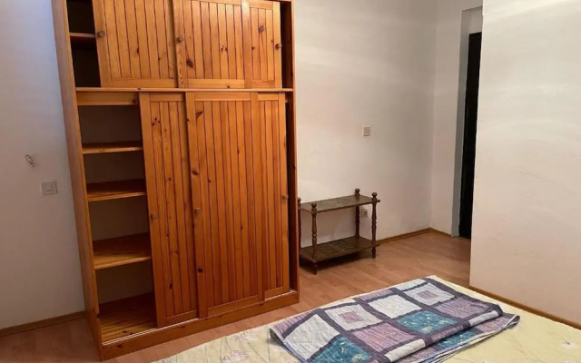 Green Apartment for 3
