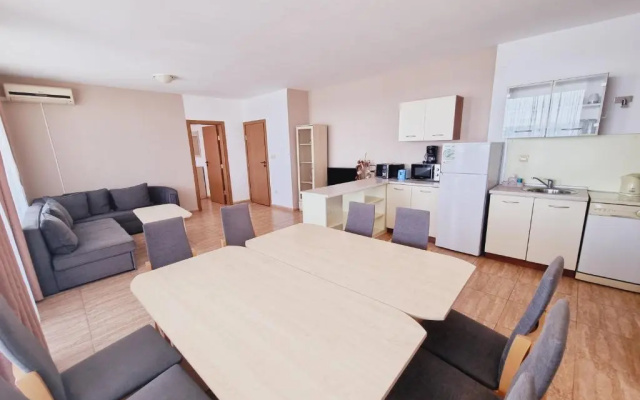 Mars Apartments in Tryavna Beach Complex