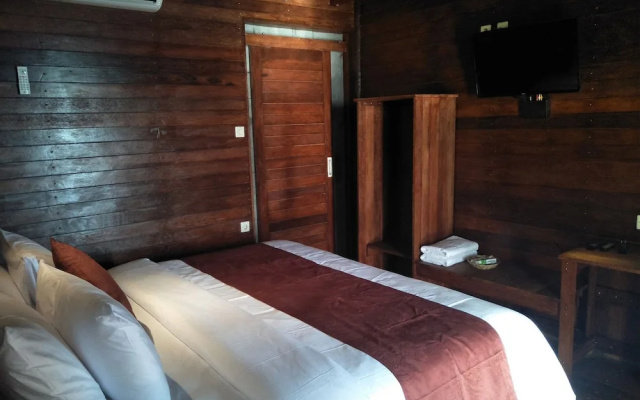 Waterside Inn Nusa Penida