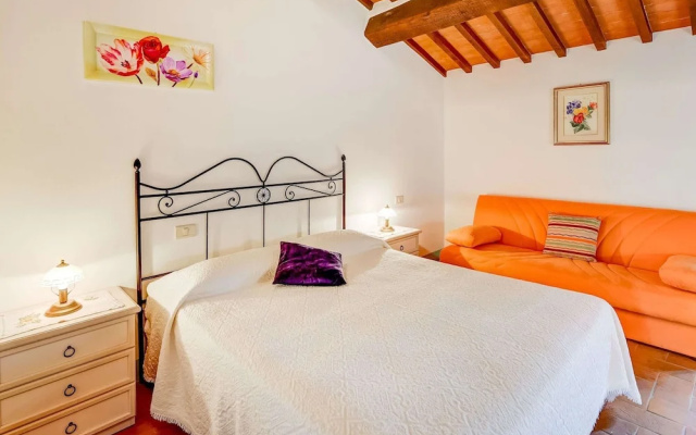 Holiday Home in Radicofani - Siena With Terrace