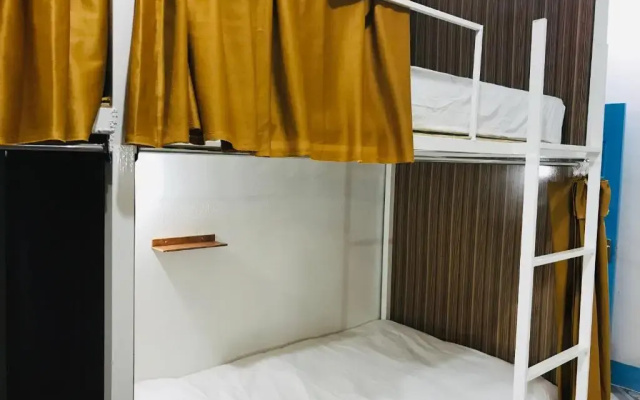 Naga Hostel & Café