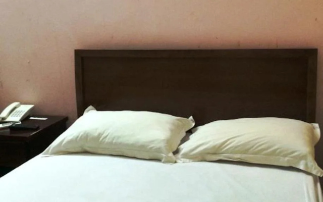 Hong Loan Hotel 2