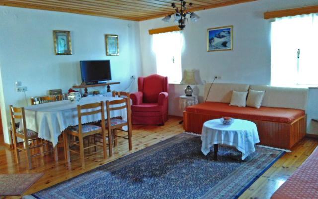 Guesthouse IRO