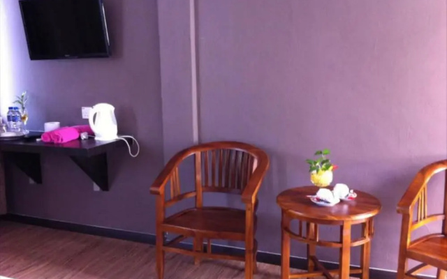 Room V at Jalan Jenang