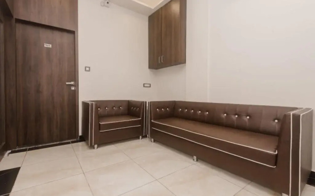 Hotel Blue Inn Residence by OYO Rooms