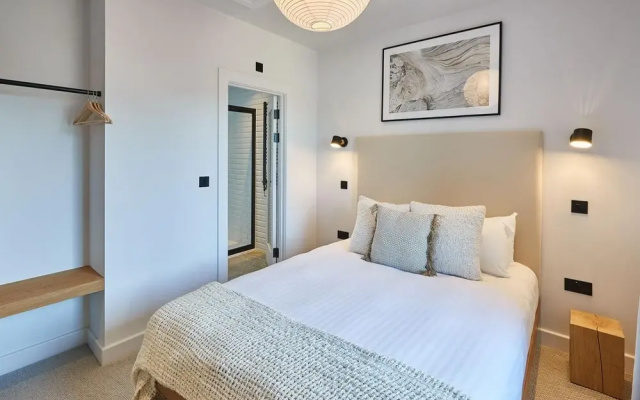 Host Stay Taylor Street