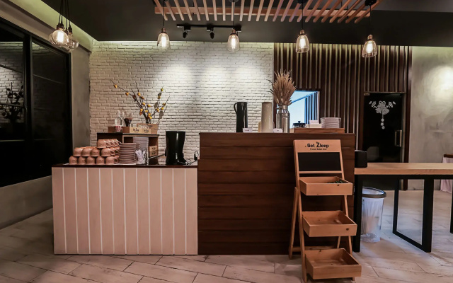 Get Zleep Premium Budget Hotel