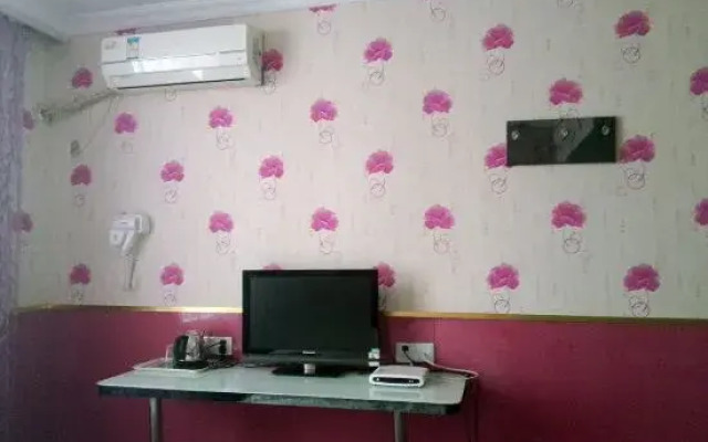 Changee MINI Hotel (Shanghai Gucun Park Gutai Road)