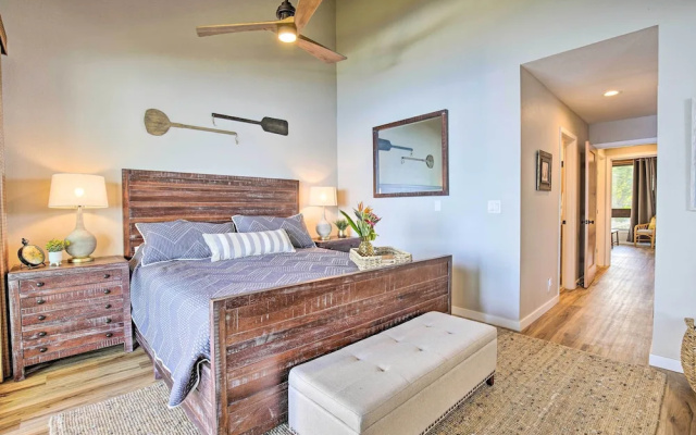 Airy Oceanfront Kailua-kona Gem w/ Community Pool