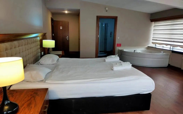 Отель Tiara Termal Hotel & SPA