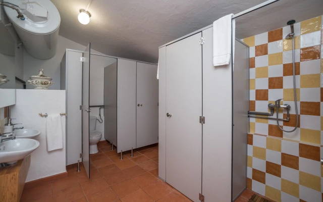 Ericeira Villa Surf Camp Hostel