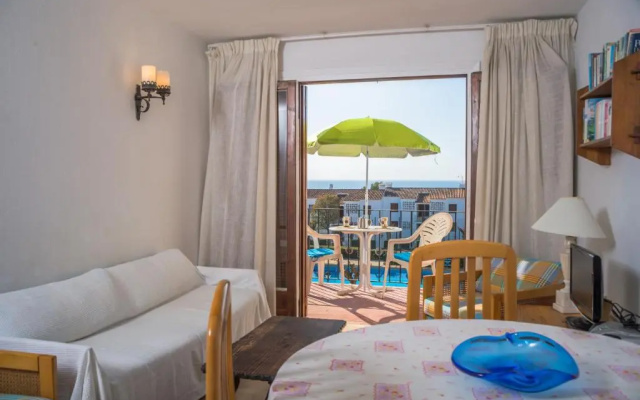 M-1 Calella De Palafrugell 4 Pax