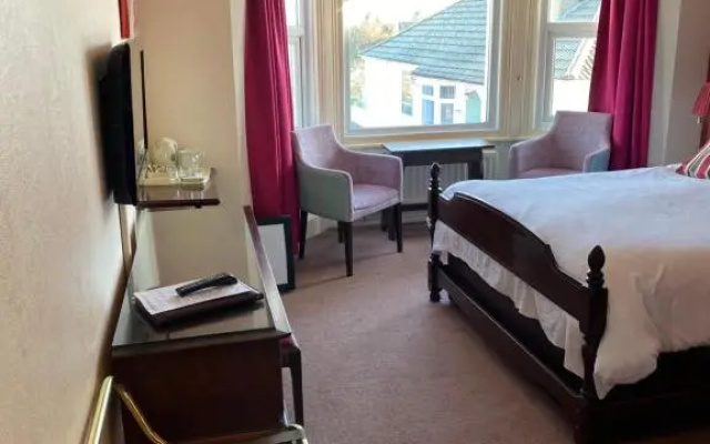 The Kingswood Hotel