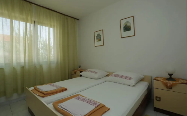 Apartment Bracholet