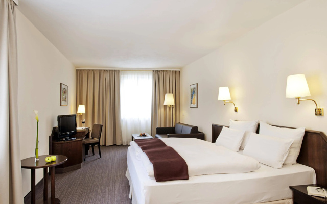 elaya hotel noerdlingen, Trademark by Wyndham