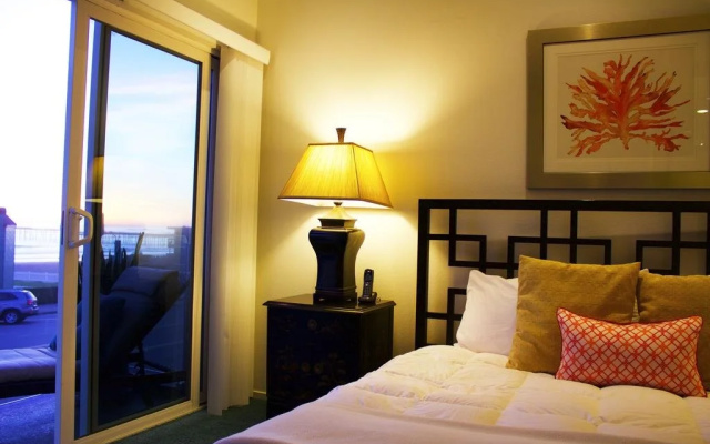 Pier View Suites