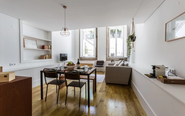 Tripas-Coração, Rosário Apartments
