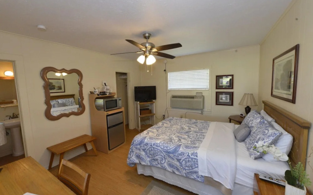 Shiner Country Inn
