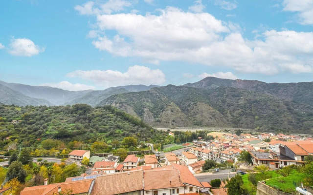 Nice Apartment in Bivongi With Wifi and 1 Bedrooms