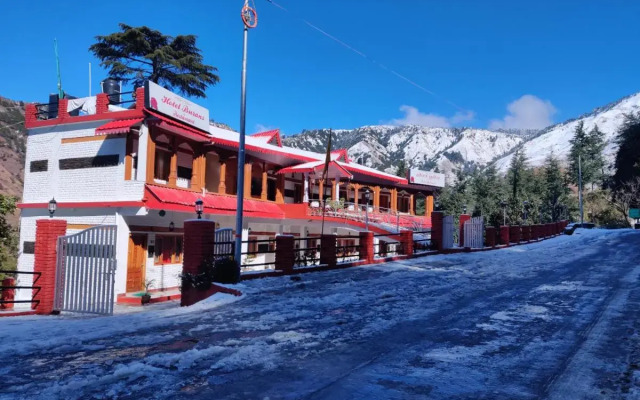 Hotel Burans And Restaurant