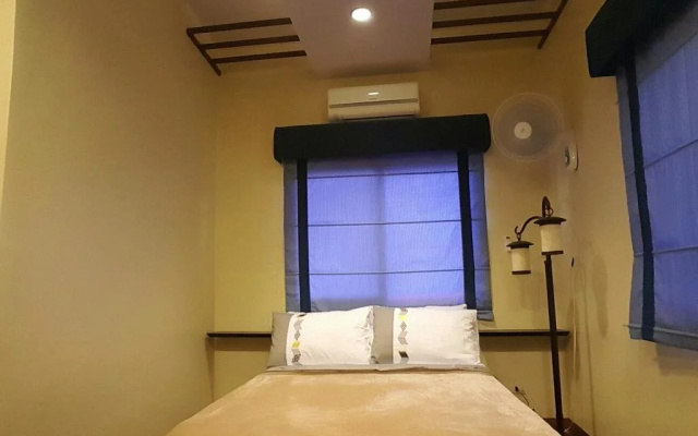Mactan Breeze - Airport Bed & Breakfast