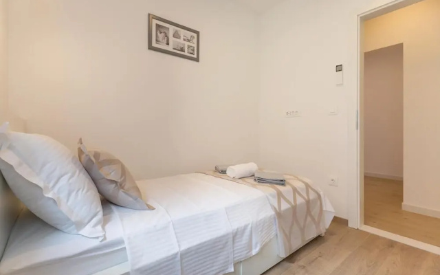 Beautiful Apartment in Makarska With 3 Bedrooms and Wifi