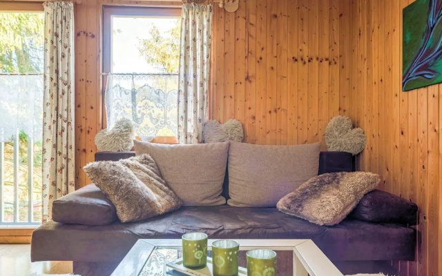 Comely Holiday Home in Güntersberge near Forest