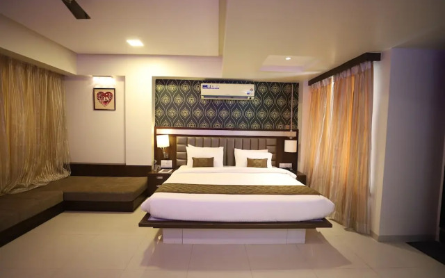 Hotel Seven Sky