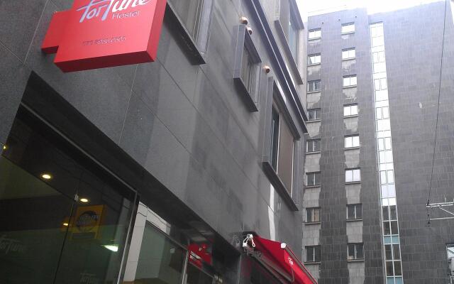 Fortune Hostel Jongno вид на фасад
