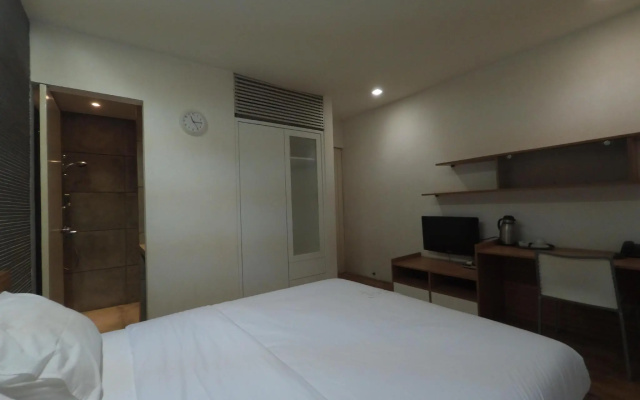 FLAT06. Cipete