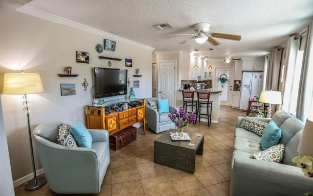 155 Hibiscus Dr