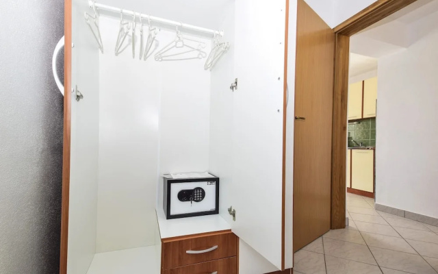 Apartments Lela Drage