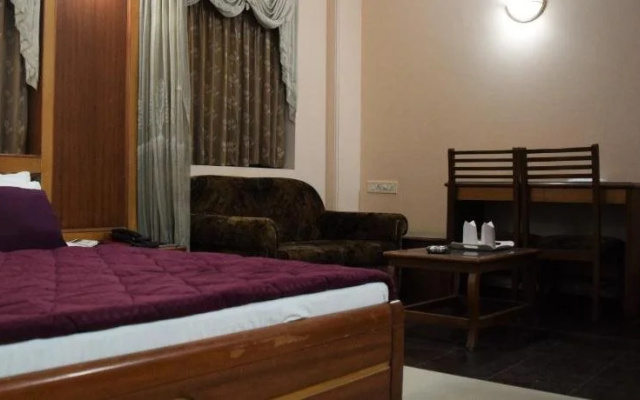 Hotel Valiant