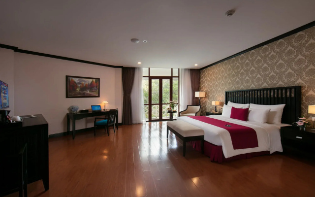 Sam Tuyen Lam Resort