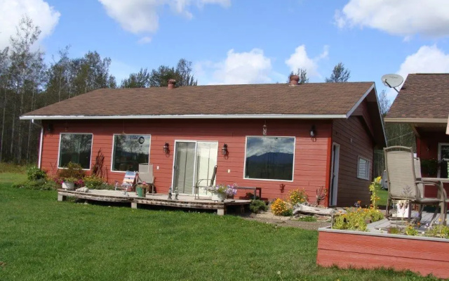 Knotty Pines Bed & Breakfast