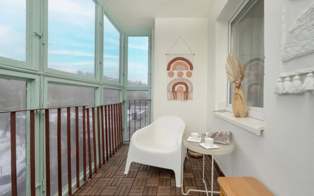 Charming Trzebnicka Apartment by Renters