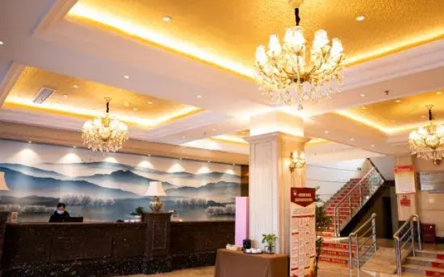 East to Hongqinglou Hotel