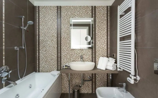 Embassy Aparthotel
