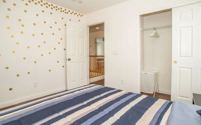 Grey High Roller - 4Bd 3Ba