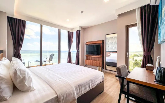 Отель Triton Prestige Seaview and Spa