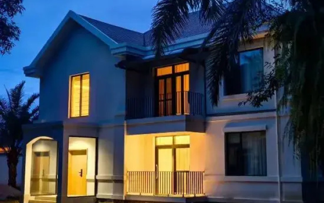 Ruili Yurui Hot Spring Garden Resort Hotel