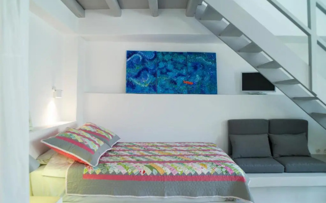 Tutti Blu Tinos Living Space
