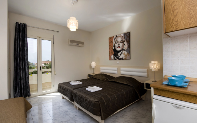 Axos Hotel