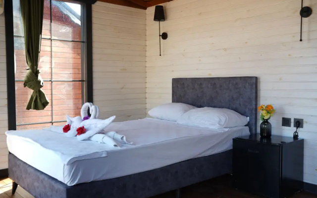 Renka Holiday Houses and Caravan