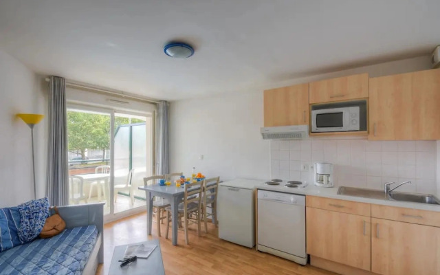 Coastal Apartment for Family Stay