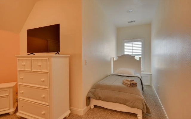 Spacious Amarillo Home: 6 Mi to Downtown!