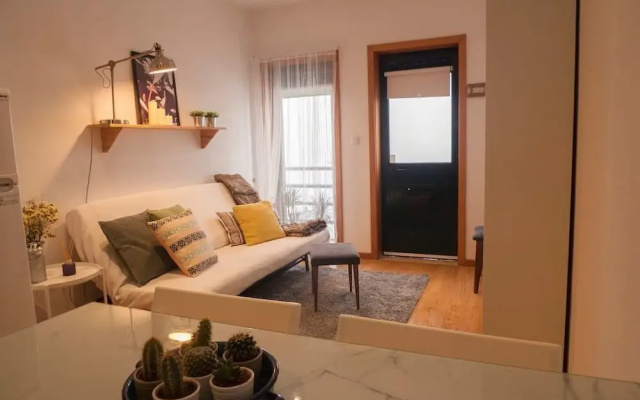 Flat 25 - The coolest flat in our street